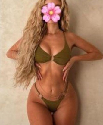 Живу в Москве и ты можешь насладиться моей компанией в любое время. Мои услуги включают эксклюзивный эскорт, нежные массажи и невероятные сексуальные утехи. Я готова позаботиться о тебе и предоставить незабываемое удовольствие. Посмотри мои фотографии, чтобы оценить мою красоту и страсть. Отзывы моих довольных клиентов подтверждают мою опытность и профессионализм. Доверься моим нежным рукам и страстным поцелуям, и ты окунешься в мир наслаждения и блаженства. Давай создадим незабываемые моменты вместе! 😘🌹 10535, 27 лет